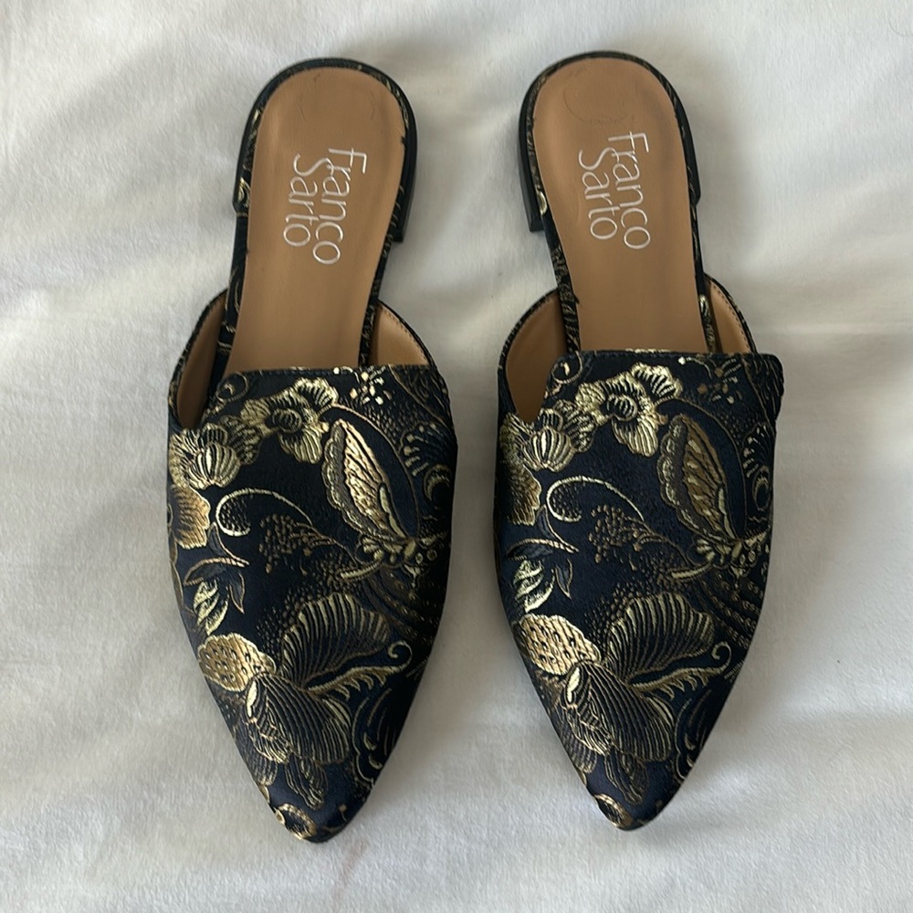 Franco Sarto Brocade Slides Mules Size 6 Black Gold EUC